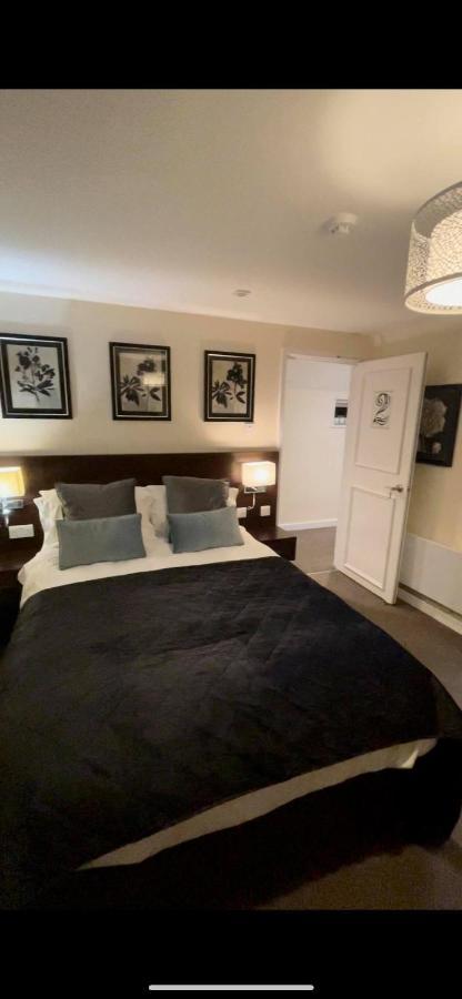 The High Flyer Hotel Ely Bagian luar foto